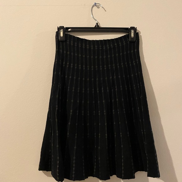 Studio Max knit skirt - Picture 2 of 3